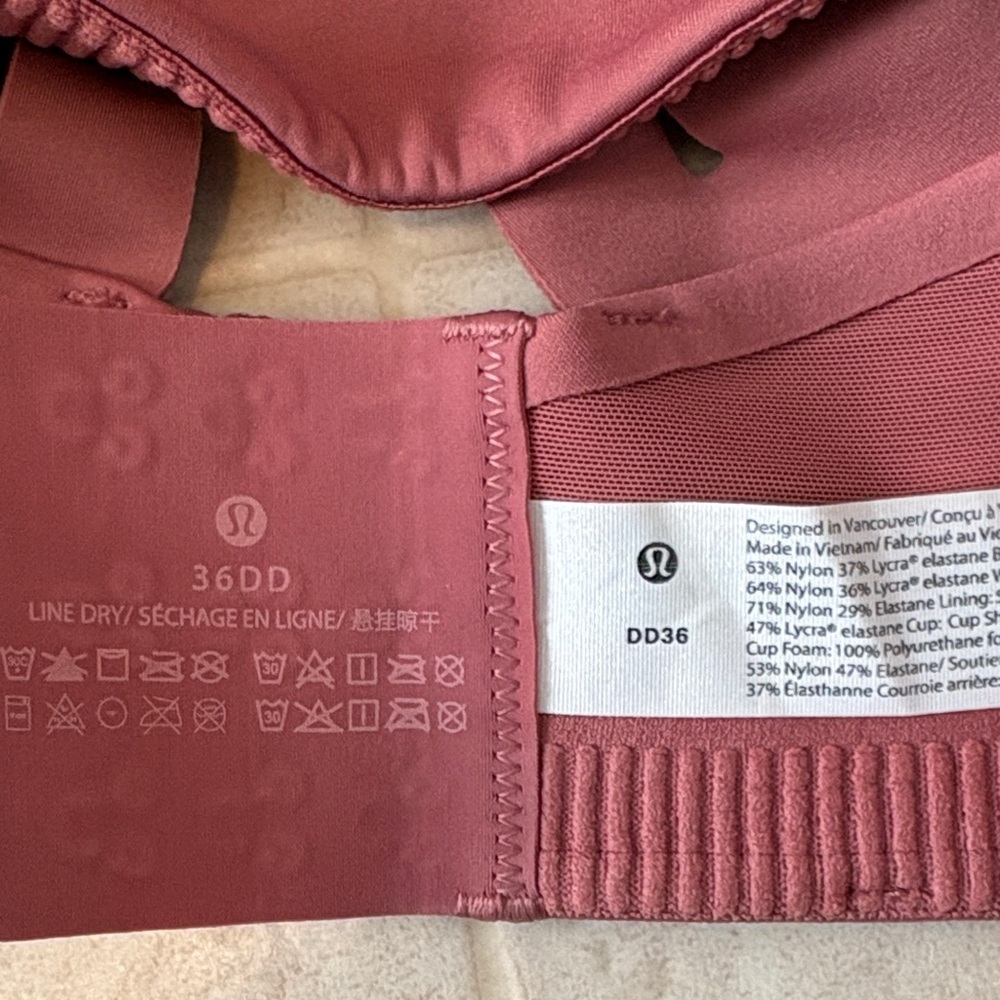 Lululemon Athletica Women's Bra in Dusty Rose - Picture 4 of 5